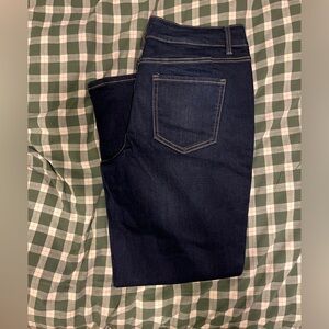 Time and tru blue jeans, NWOT, smoke fee pet free, size 16